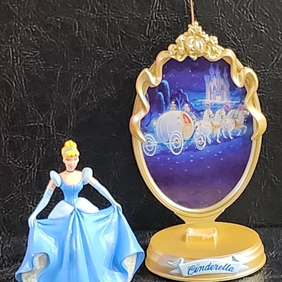Vintage 1997 Hallmark Keepsake Ornament Disney Cinderella The Enchanted Memories - Picture 4 of 10